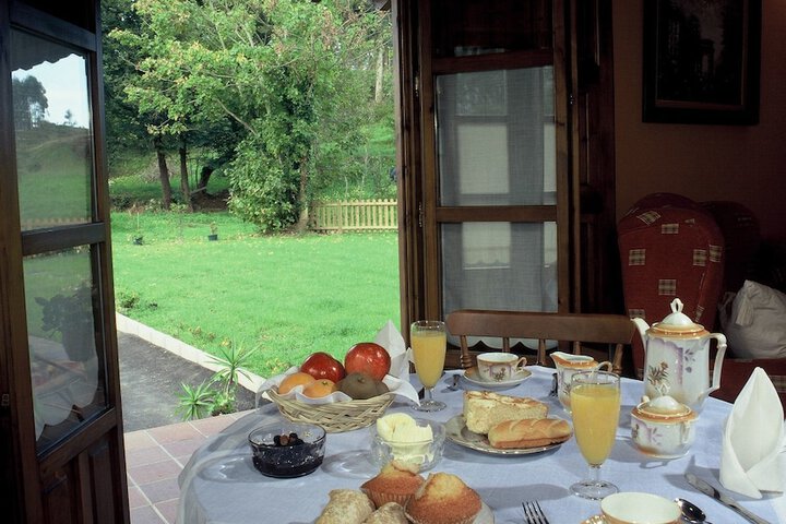 Breakfast/Coffee Service 45 of 63