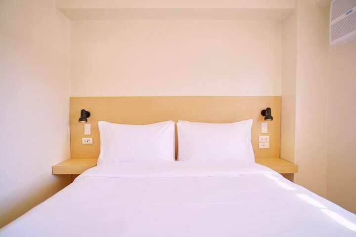 Room 16 of 37