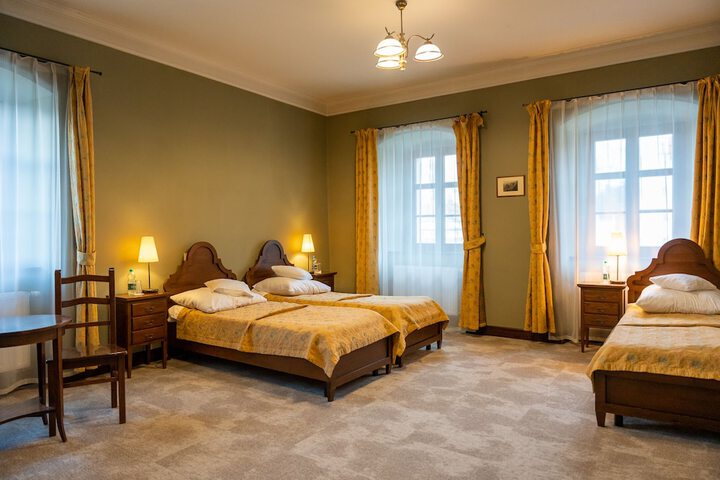 Room 42 of 130