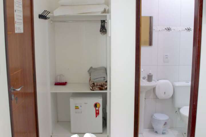 Room 12 of 65