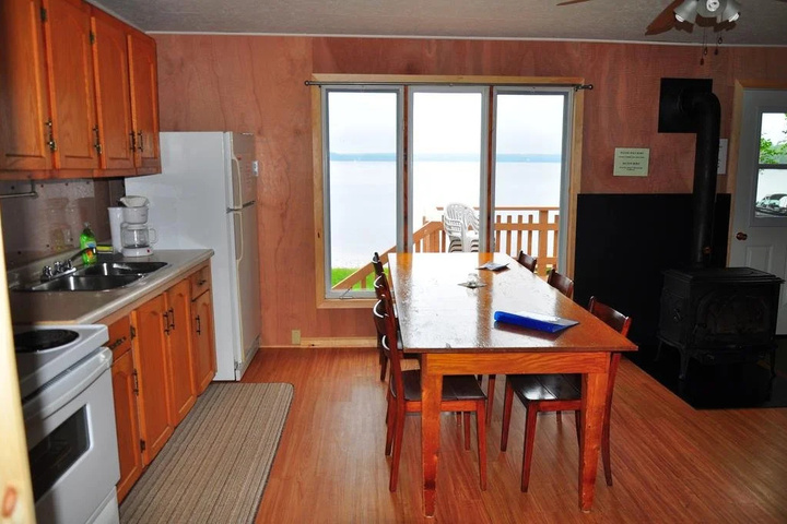 Room 4 of 18