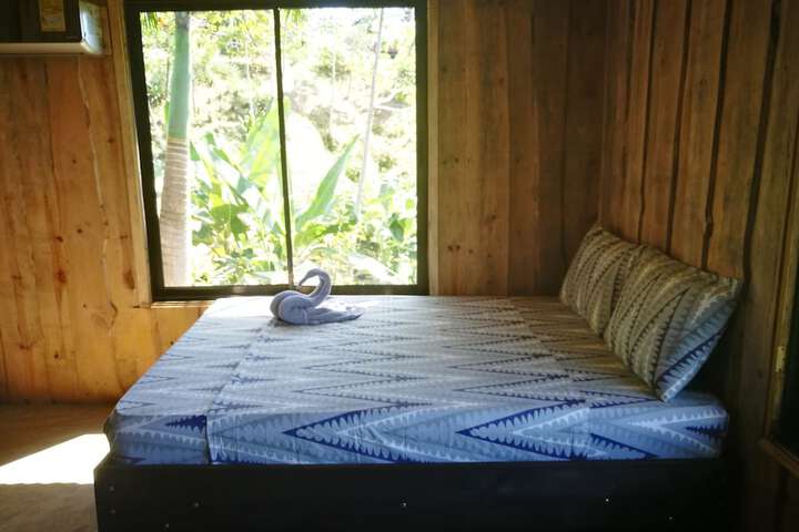 Room 2 of 34