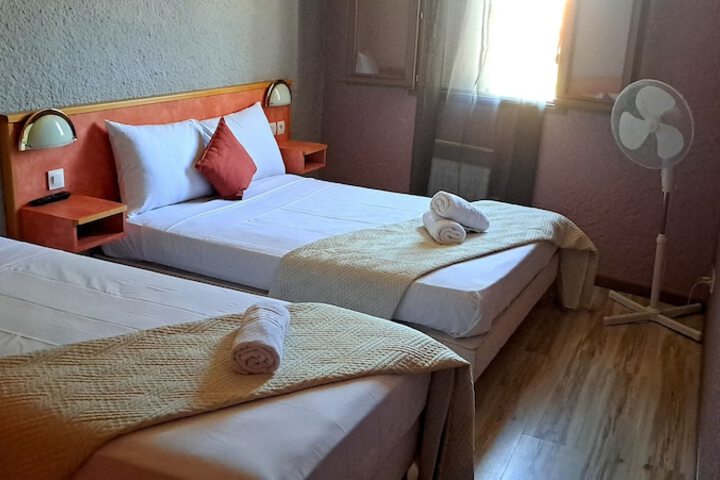 Room 8 of 44