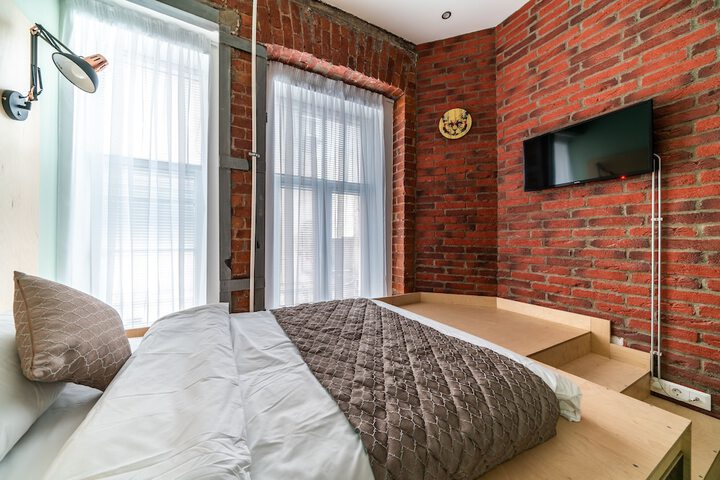 Room 6 of 70