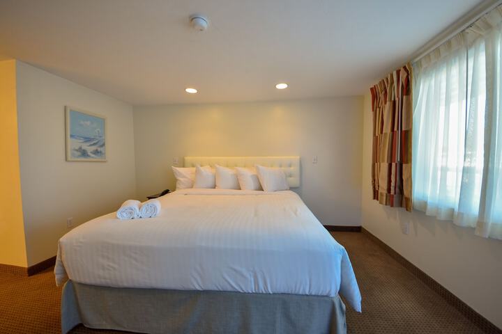 Room 84 of 207