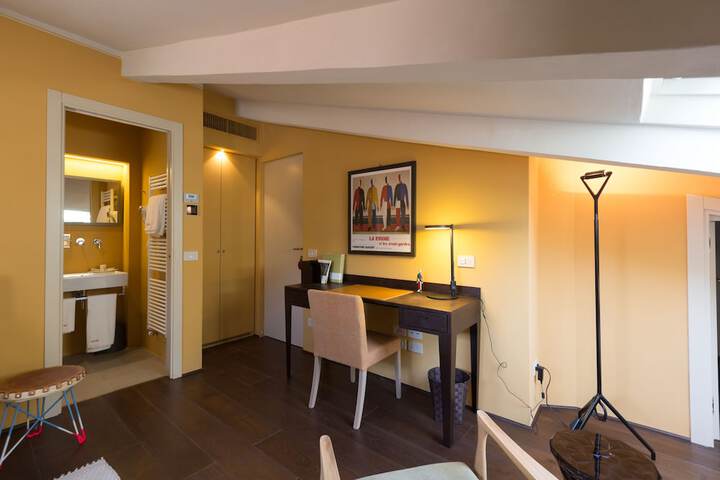Room 26 of 51