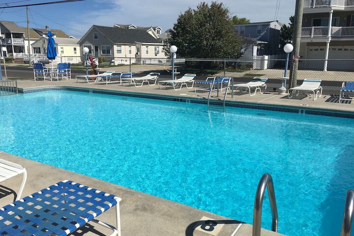 Photo of Hemingways by the Sea Pool