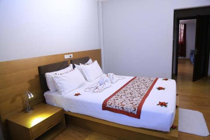 Room 9 of 53