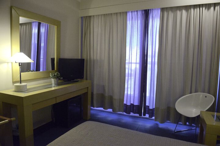 Room 9 of 53