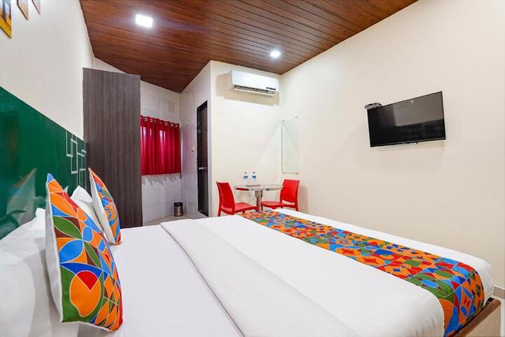 Room 25 of 61