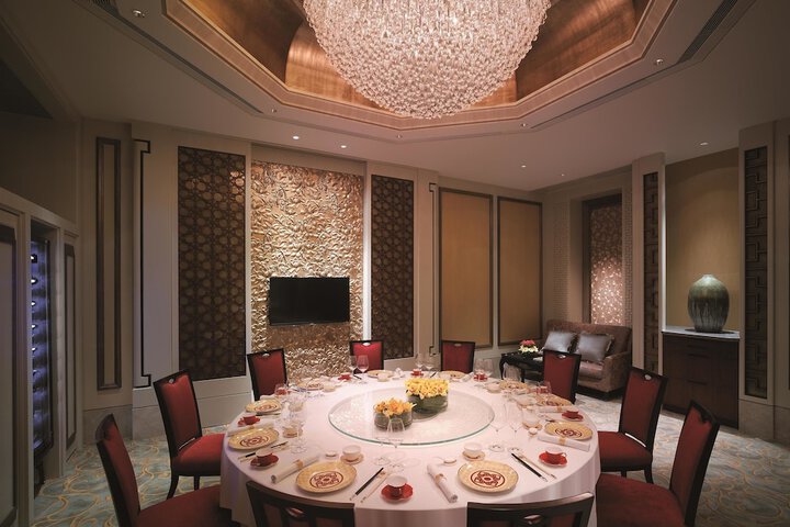 Dining 60 of 103