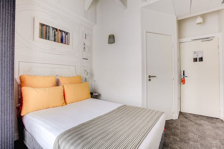Room 19 of 42