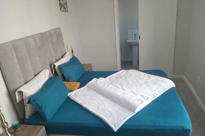 Room 5 of 13
