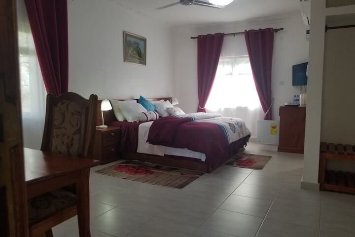 Room 5 of 161