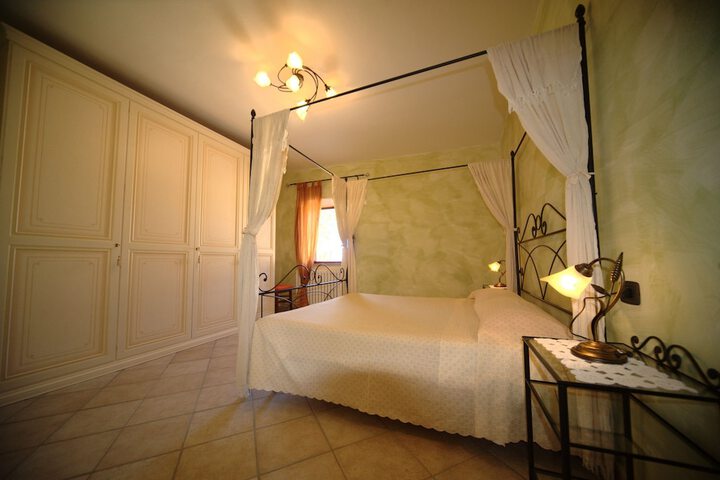 Room 7 of 51