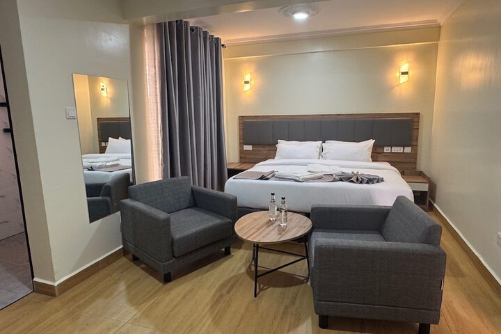 Room 6 of 21