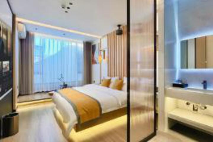 Room 20 of 22