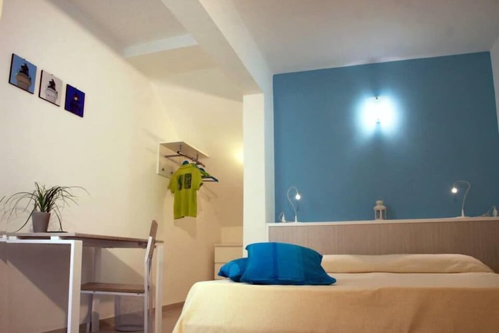 Room 12 of 26