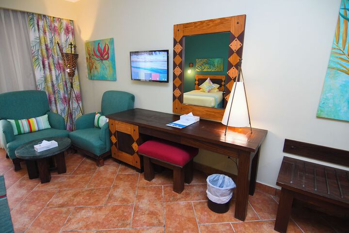 Room 13 of 68