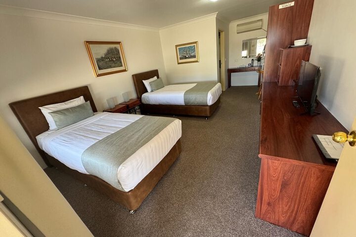 Room 2 of 26