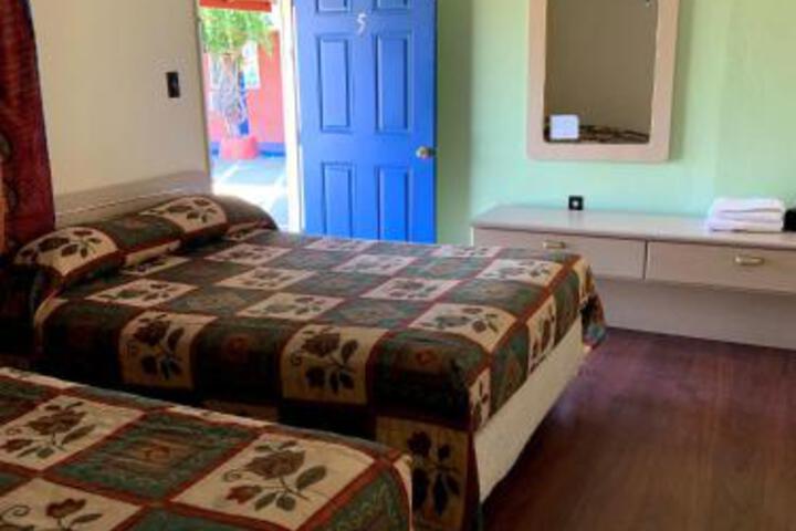 Travel Inn in Coalinga, CA