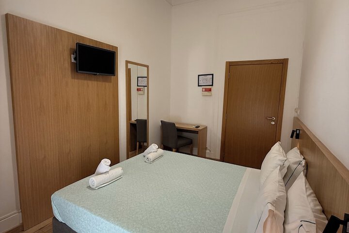 Room 20 of 160