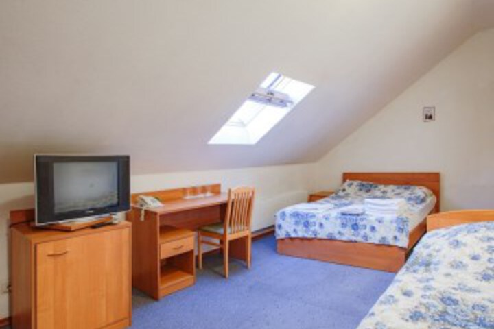 Room 27 of 111