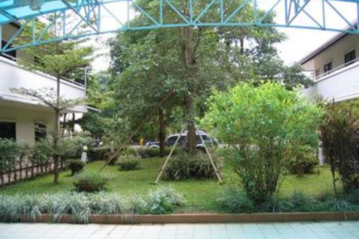 Property Grounds 14 of 16