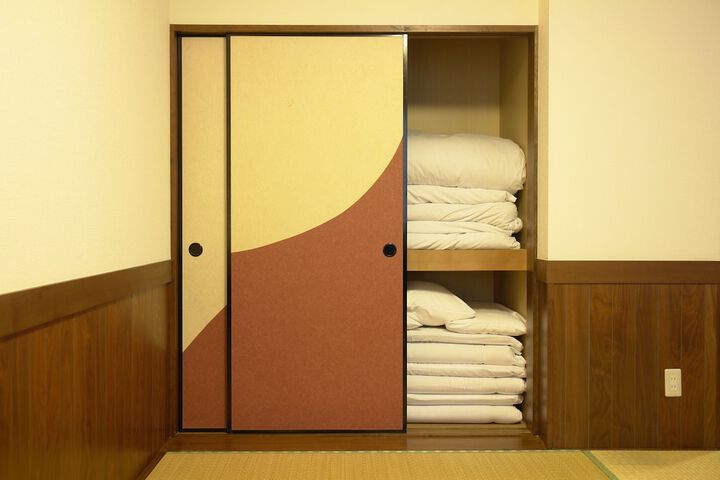Room 16 of 35