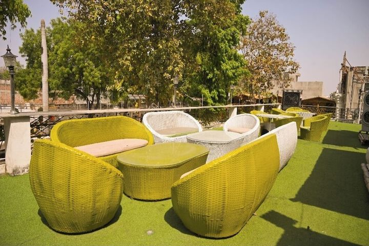 Terrace/Patio 23 of 27