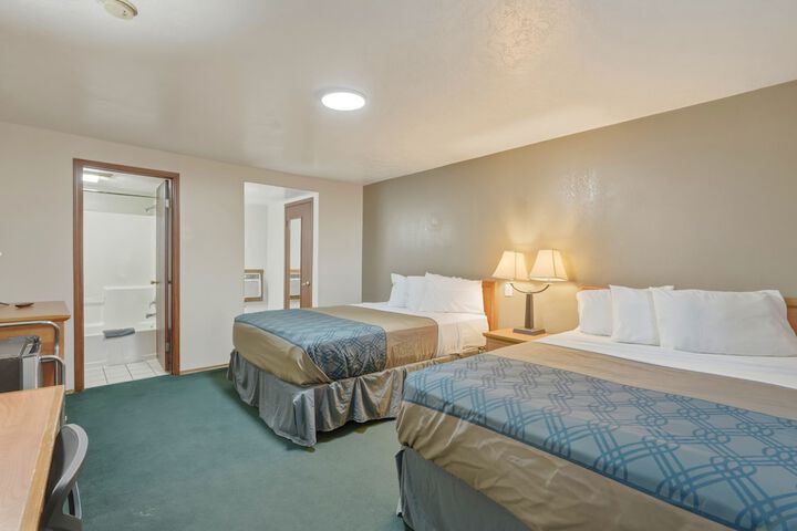 Room 12 of 40