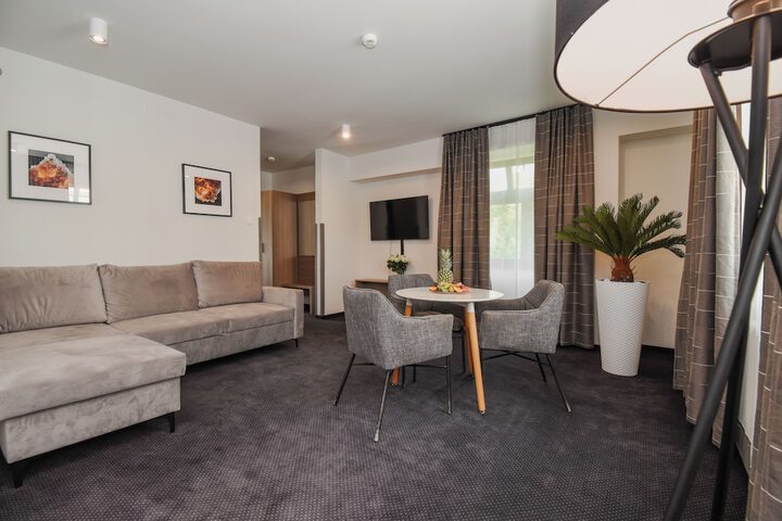 Room 21 of 47