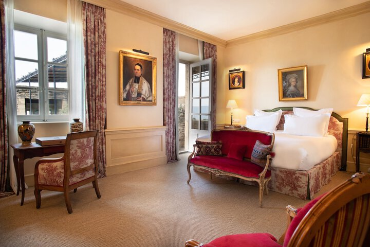 Room 21 of 38