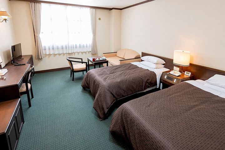 Room 17 of 41