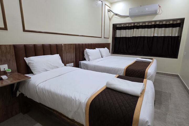 Room 8 of 23
