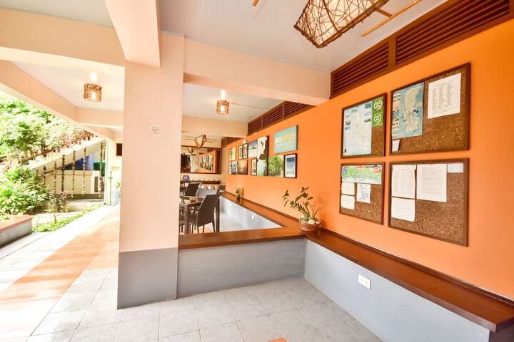 Guest Lobby