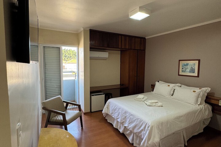 Room 43 of 95