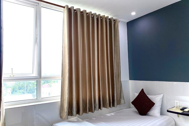Room 26 of 80