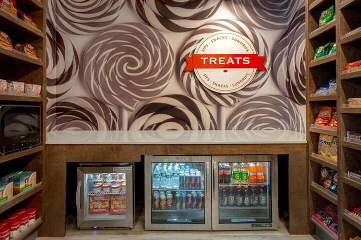 Snack bar