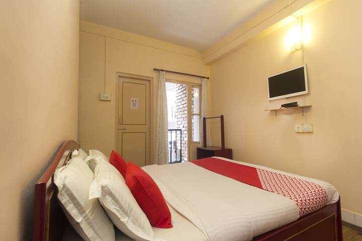 Room 13 of 20
