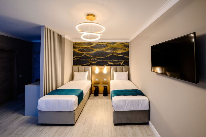 Room 25 of 70