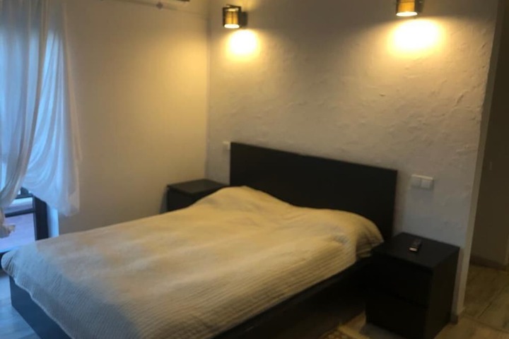 Room 16 of 32