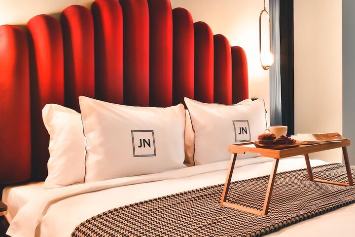 Room 21 of 50