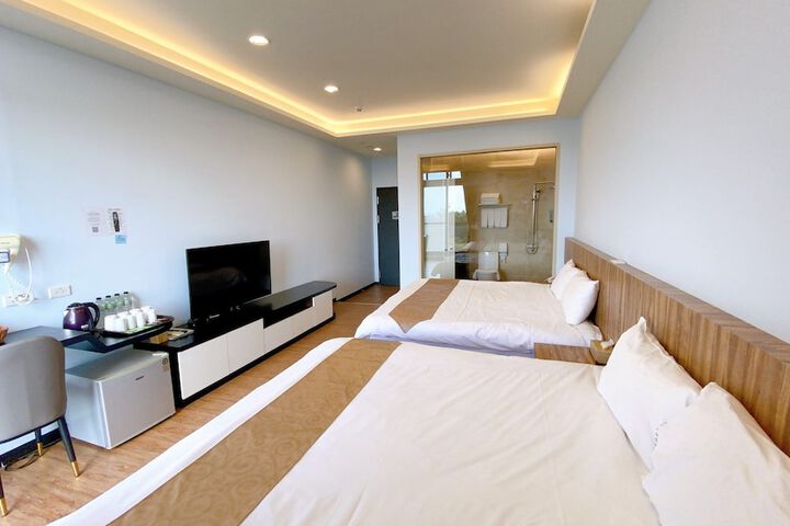 Room 14 of 60