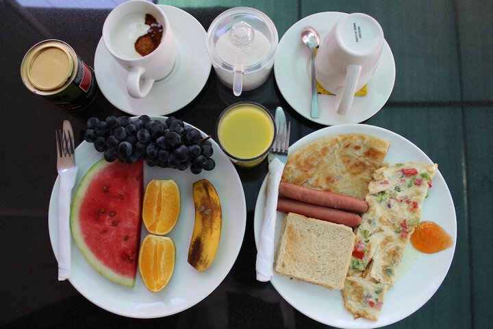 Breakfast/Coffee Service 11 of 15