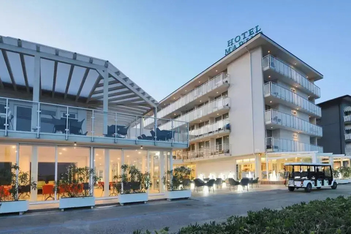 Marina Palace Hotel