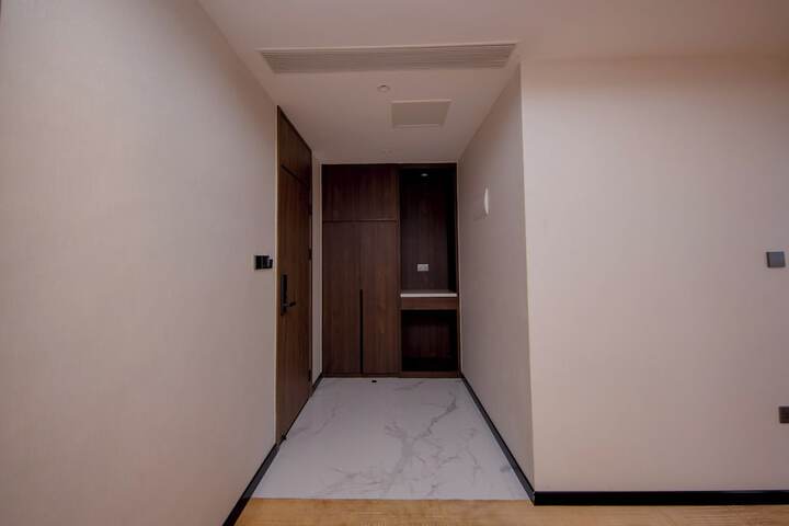 Room 39 of 148