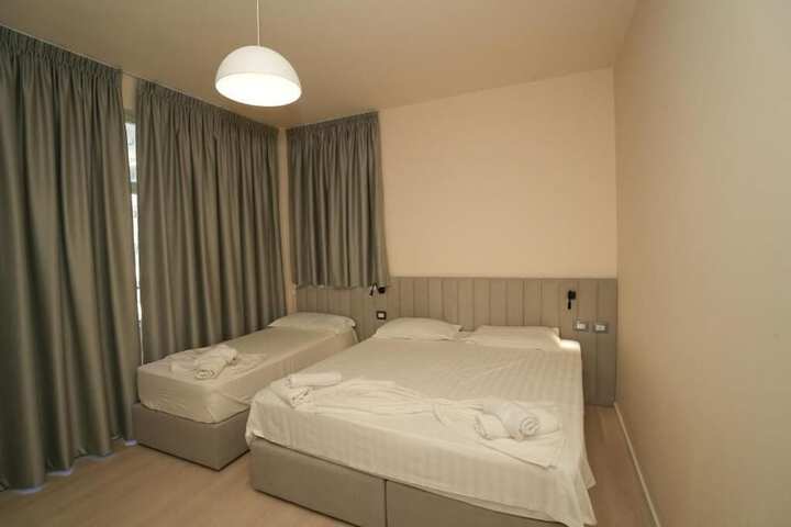 Room 11 of 41