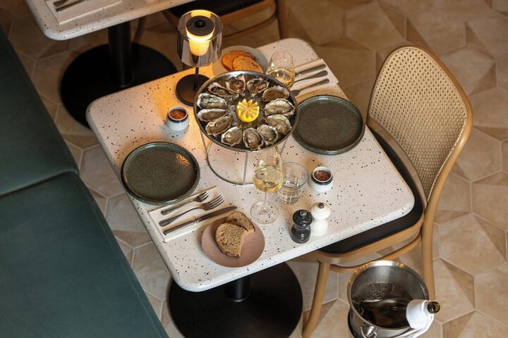 Dining 42 of 96