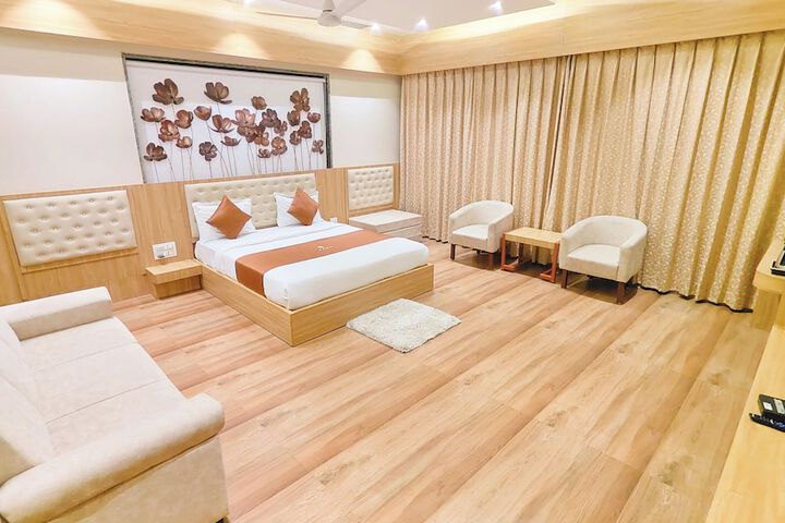 Room 16 of 39